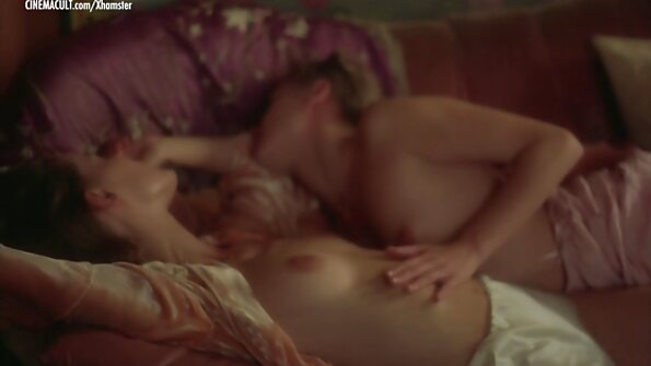 クーガーはアパートの家賃を支払うために巨大な道具に肛門に乗る 女子 の アダルト ビデオ