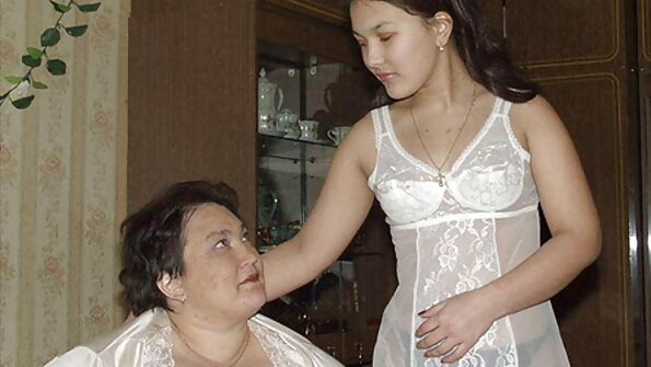 ハードコアベイビーナディアスタイルズは今日熱いアナルセックスを試みます 女性 セックス 動画