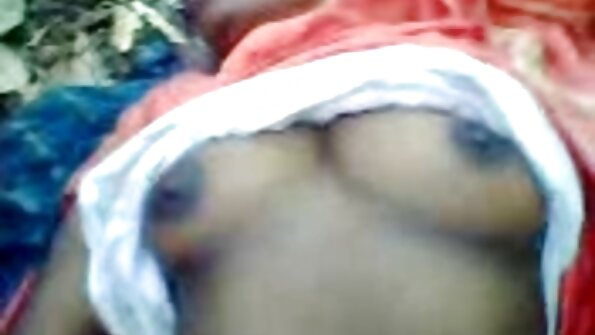 信じられないほどのブルネットは彼女の恋人と野生の親密さを練習しています 鈴木 一徹 エロ 動画