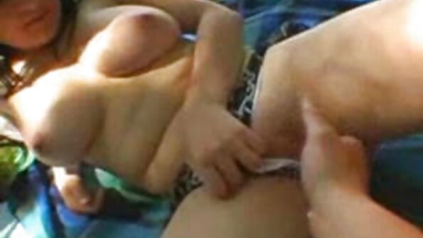 タイトなお尻を持つ彼の女性を愛する男は彼女を骨抜きにしています 一徹 アダルト 動画