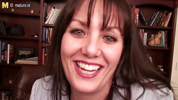 ヴァレンティーナ・リッチは、そのような熟練したファッカーのダニー・Dに喜んで対応します 女 アダルト 動画