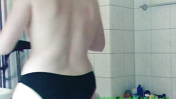 男性は蒸し暑いルカベラと首謀者チェリーキスを釘付け 女 動画 av